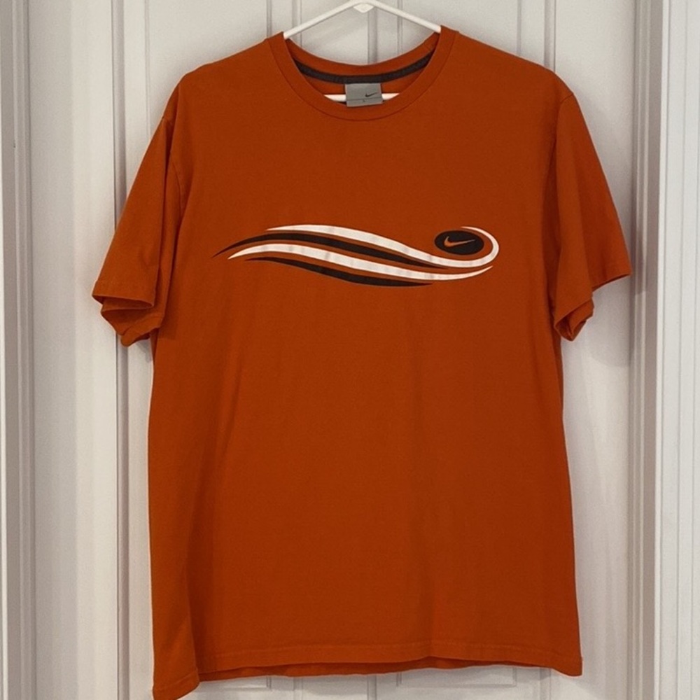 Vintage Nike Retro Wave - Swoosh Logo Graphic Short Sleeve Orange Cotton Tee